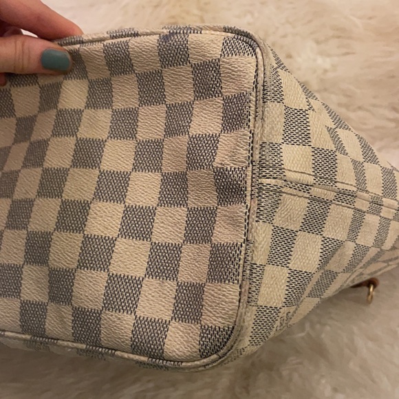Louis Vuitton Damier Azur MM Neverfull - Picture 8 of 17